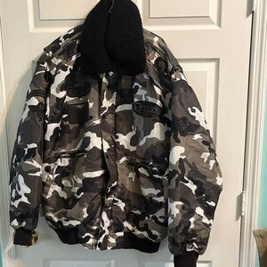 Men's Camouflage Military Jacket with Black Collar